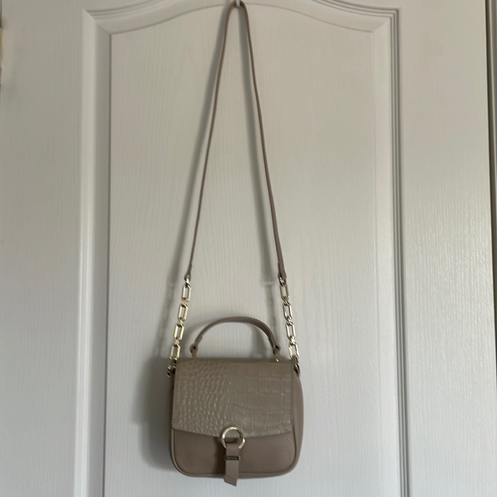 NWT Ted Baker Loop and Tab Grainy Mini Crossbody Taupe